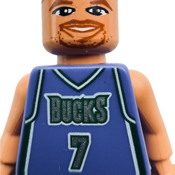 LEGO Sports Minifigure NBA Toni Kukoč #7 Milwaukee Bucks - Picture 3 of 4